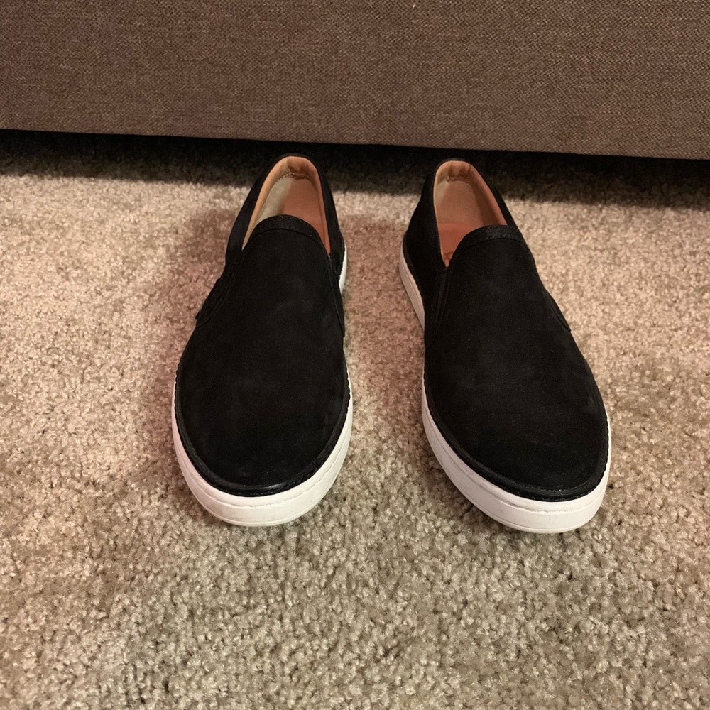 UGG Sneakers